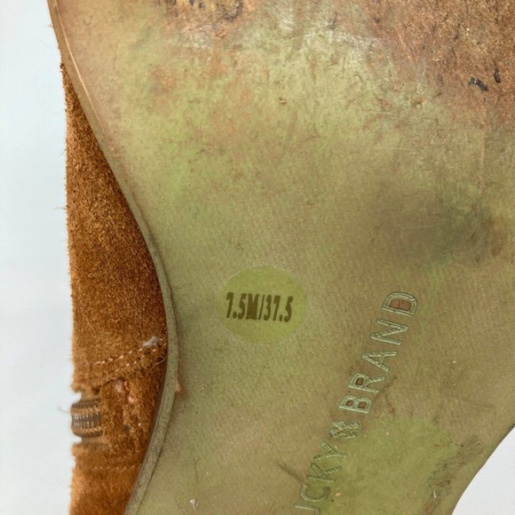 Lucky Brand Boots Womens Sz 7.5 Linnea Tan Suede Leather Gold Studded Heel Ankle - Picture 8 of 11